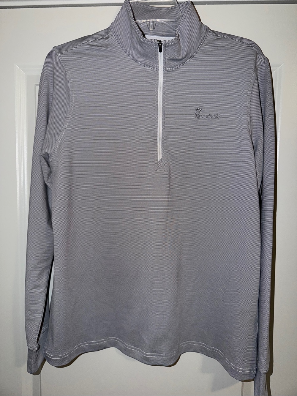 Chick Fil A OOBE Performance Long Sleeve Pullover size Large